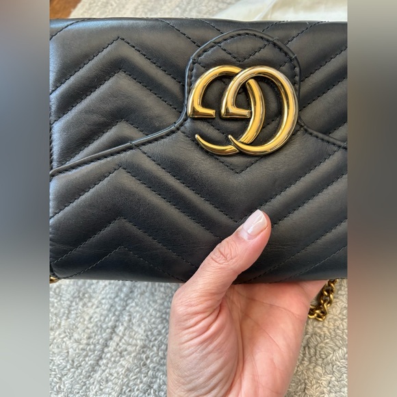 Authentic Gucci Marmont GG Chevron Quilted Leather Black Bag - Picture 16 of 16